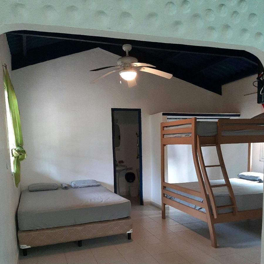 Paradise Island Beach Hotel Isla Grande Cameră foto